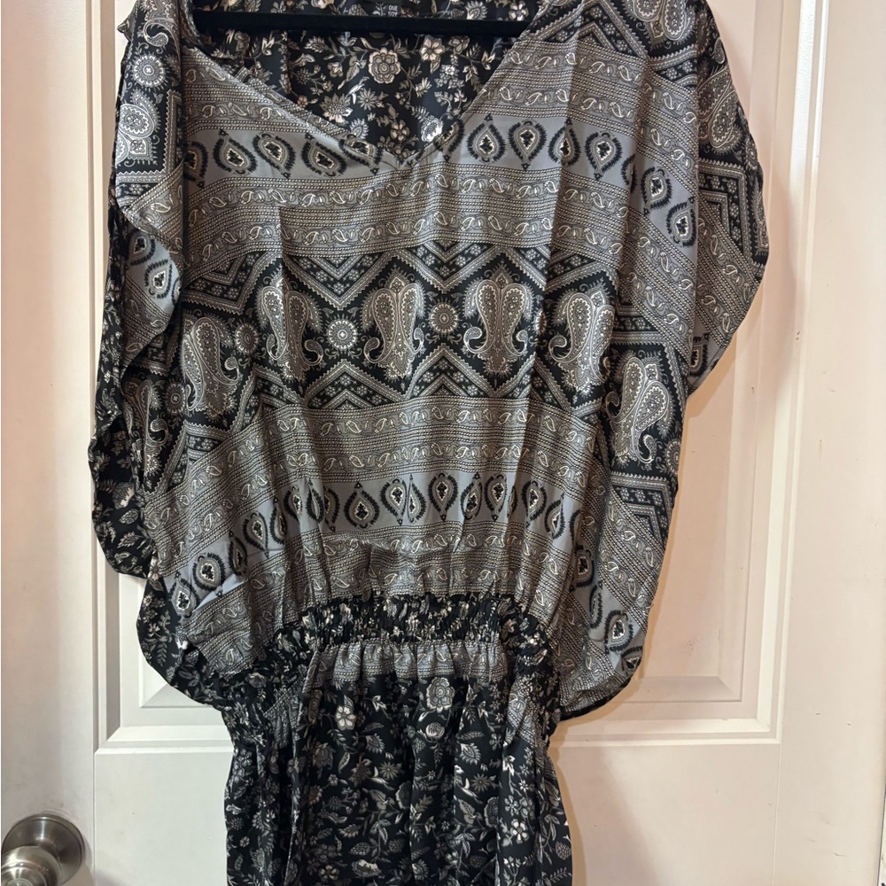 Neutral Paisley-Print V-Neck Blouse with Elastic Waist